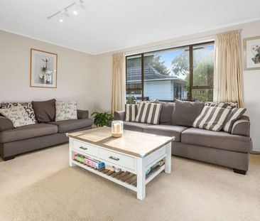 32a Transom Close, Porirua - Photo 1