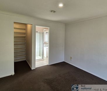 34 Andrea Crescent, Cranbourne North - Photo 6