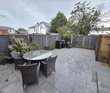 1 bedroom in a house share to rent - Photo 6