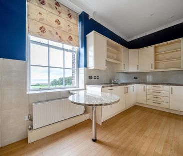 3 bedroom flat to rent - Photo 6