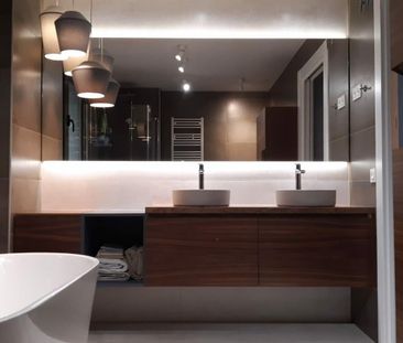 Jardín privado, diseño y luz | Chalet de esquina único en Boadilla - Foto 5