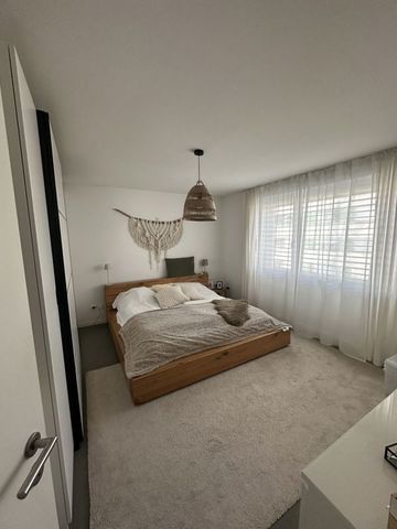 Grosszügige Maisonette-Dachwohnung an ruhiger Lage - Photo 3