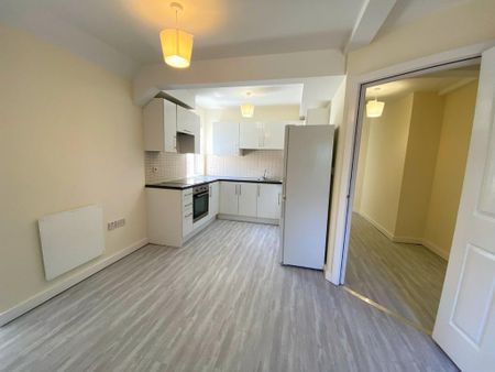 2 bedroom apartment to rent - Photo 3