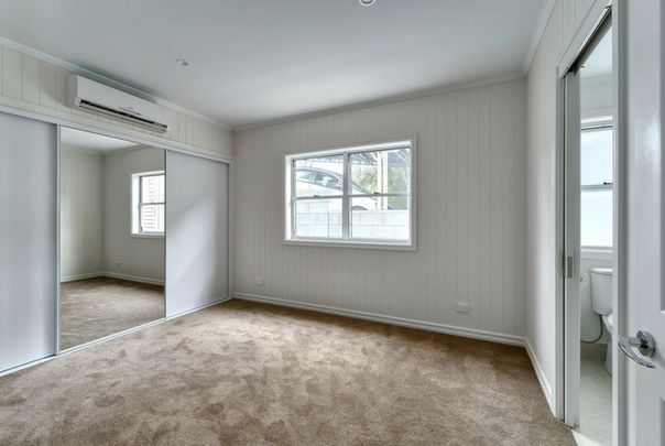 AIR CONDITIONED 2 BEDROOM UNIT IN HERSTON! - Photo 1