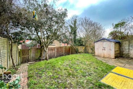 1 bedroom detached house to rent - Photo 3