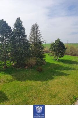 Ruhig und im GrÃ¼nen gelegene Traumwohnung mit Balkon und weitem Blick! - Foto 1