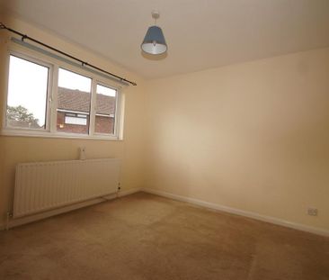 3 Sanderling Drive, St Mellons, Cardiff CF3 0DA - Photo 2