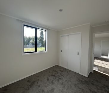 Newly Built Three Bedroom Home - Photo 2