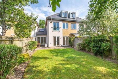 Charterhouse Avenue, Wembley, HA0 - Photo 2