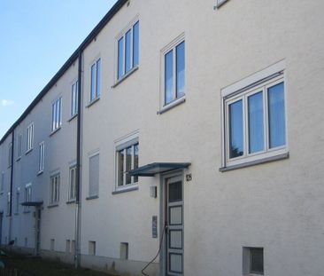 Gemütliche 4 ZKB mit Balkon am Fasanenhof! - Photo 2