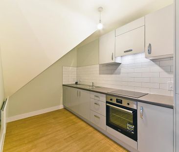 2 bedroom apartment to rent - Photo 4