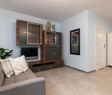 Atrakcyjna kawalerka w nowoczesnym budynku - Zdjęcie 1