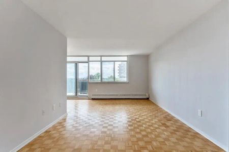Don View Towers — 3 Bedroom available at 1216 York Mills Road, North York - Photo 3