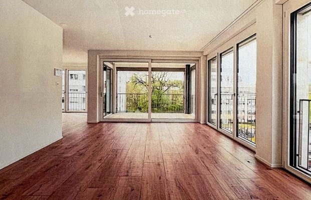 Moderne 2.5-Zimmer-Wohnung mit zwei Loggias in Binningen - Photo 1
