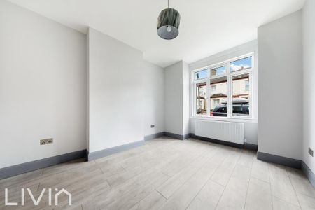 3 bedroom terraced house to rent - Photo 4