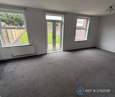 3 bedroom terraced house to rent - Photo 2