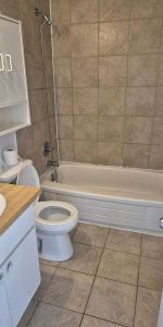 4 ET DEMI DISPONIBLE À PARTIR DU 1ER MARS 2026 - Photo 4