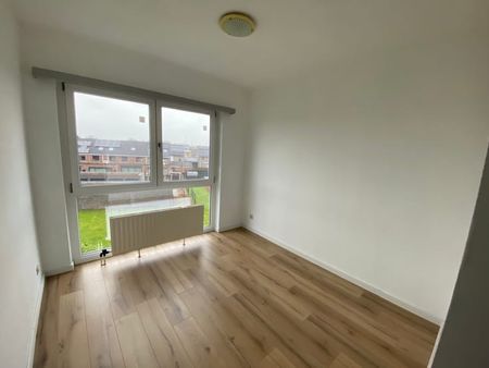 Appartement te huur - Foto 2