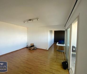 Location Appartement 3 pièces 74m² LE TAMPON 97430 - Photo 1