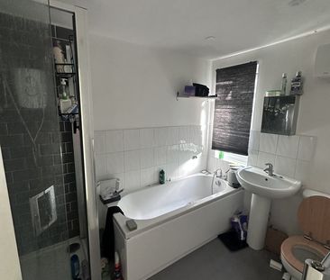 Room in a Shared Flat, Mafeking Road, BN2 - Photo 6