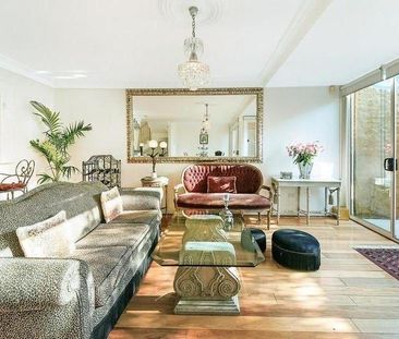 Spacious & Renovated with Quality Finishes - Photo 2