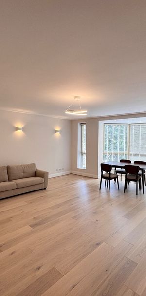 3 Bed Flat, Queens Terrace, NW8 - Photo 1