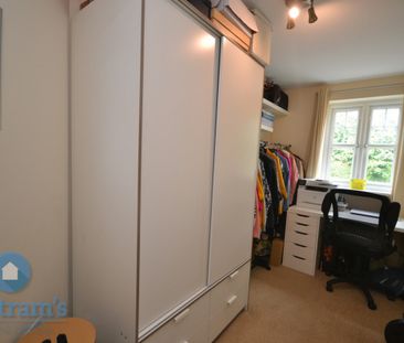 2 bed Flat for Rent - Photo 6