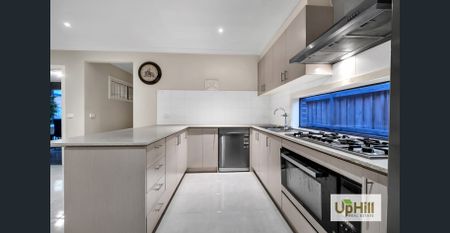 Spacious, Stylish and Convenient! - Photo 3