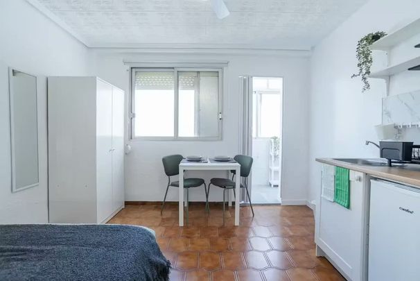 Carrer de Sant Fermí, Torrent, Valencian Community 46900 - Photo 1