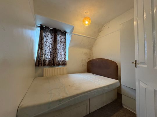 Thornton Avenue, West Drayton - Photo 1