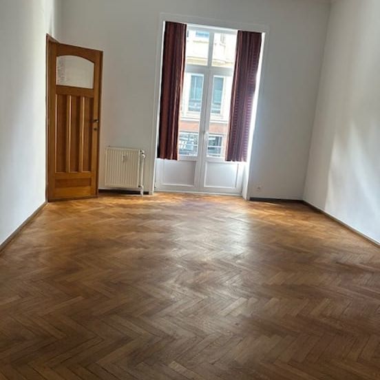 Appartement te huur - Photo 1