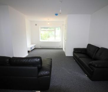 4 bedroom terraced house to rent - Photo 4