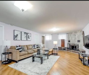 For Lease - 12 Bowshelm Court, Mississauga, Ontario - Photo 3