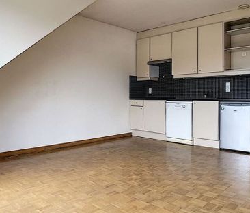 Appartement te huur in Etterbeek voor € 750 met 1 slaapkamer - Foto 2