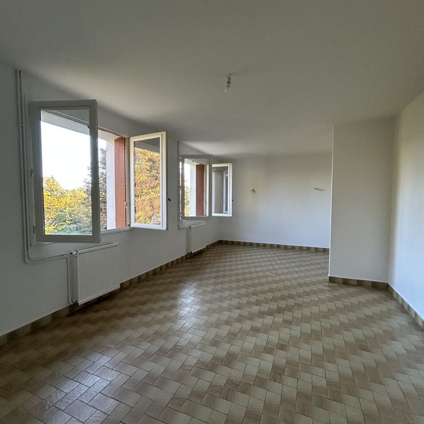 Location Appartement 3 pièces 77m² GAILLAC 81600 - Photo 1