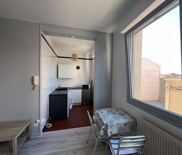 Location Appartement 1 pièce 26m² - Photo 4