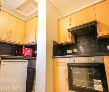 1 bedroom flat to rent - Photo 3