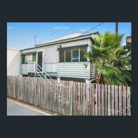 75b Kent Street, Rockhampton City, Qld 4700 - Photo 3
