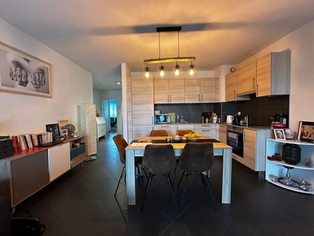 Magnifique appartement de 3.5 pièces situé dans un quartier calme - Photo 2