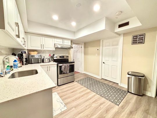 For Lease - 330 Leacock Drive Unit# lower, Barrie, Ontario - Photo 1