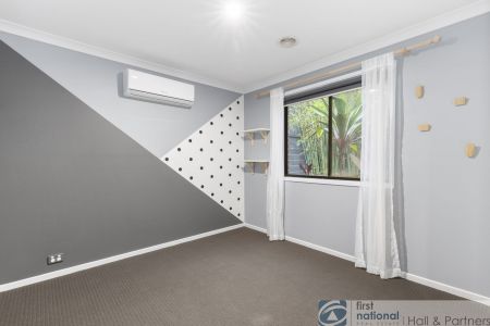 12 Greenbank Drive, Pakenham - Photo 2