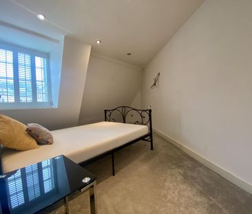 Portland Place - Photo 1