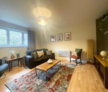 1 Bedroom Property in Quarryknowe Street - Photo 1