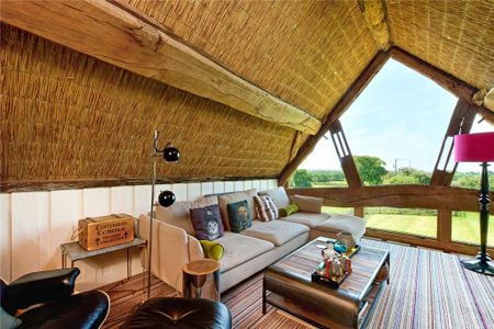 2 bedroom detached house to rent - Photo 2