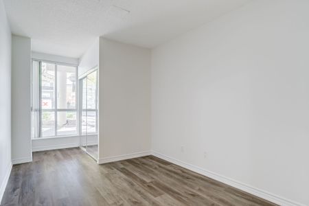 For Lease - 398 Eglinton Avenue Unit# 107, Toronto, Ontario - Photo 5