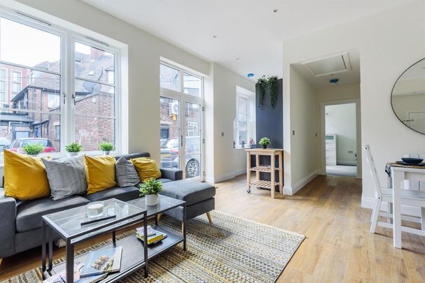 1 Bed Flat, Old Oak Mews, W12 - Photo 1