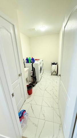 For Lease - 126 Lilac Circle, Haldimand, Ontario - Photo 3