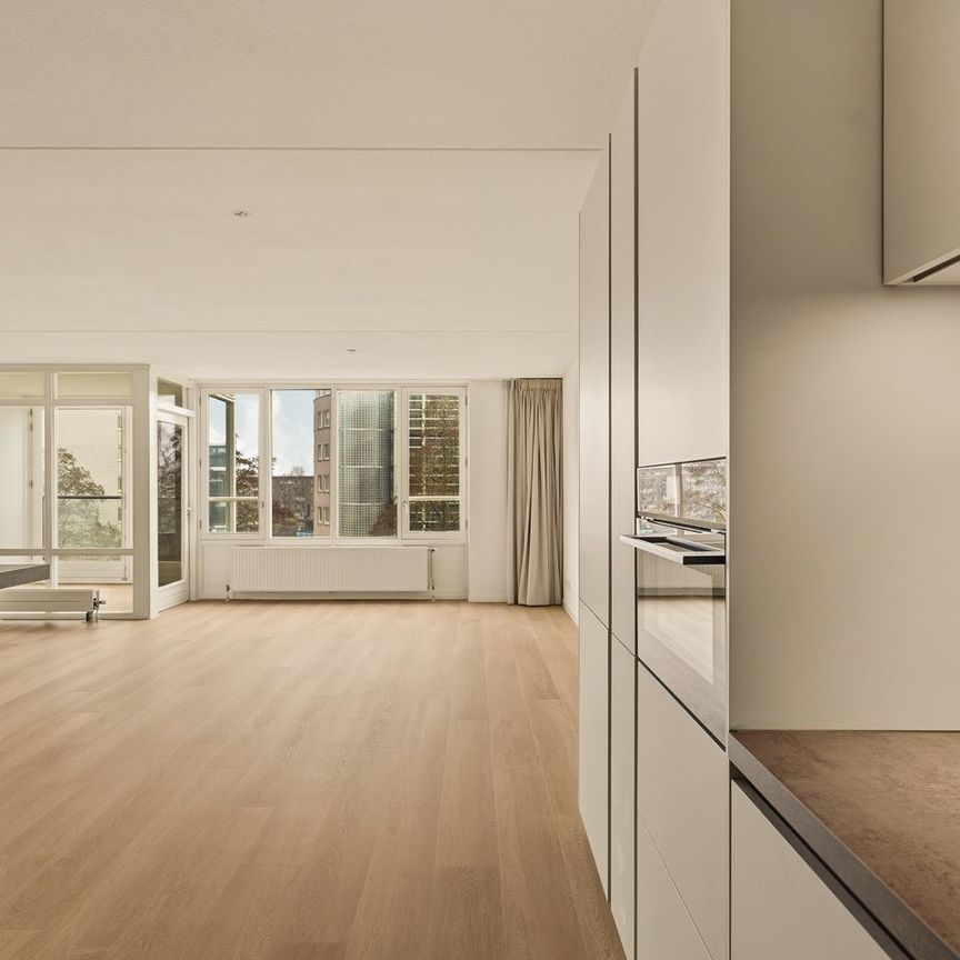 Appartement te huur: Omval 397 1096 HR Amsterdam - Photo 1