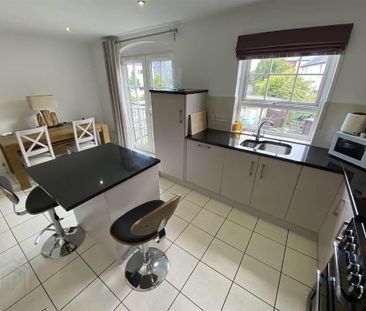 3 Priory Park, Off Bangor Road, Holywood, BT18 0LG - Photo 4