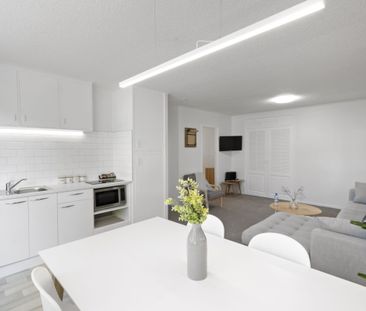 Beautifully Furnished (or Unfurnished) 2-Bedroom Unit – Water & Int... - Photo 6